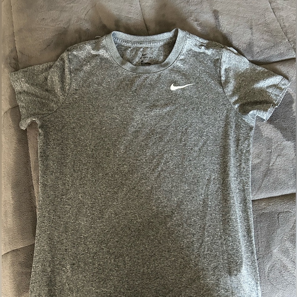 Nike tshirt